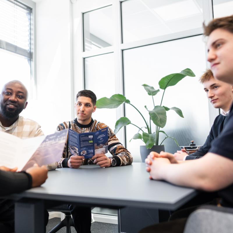 Traineeship business & commodity management